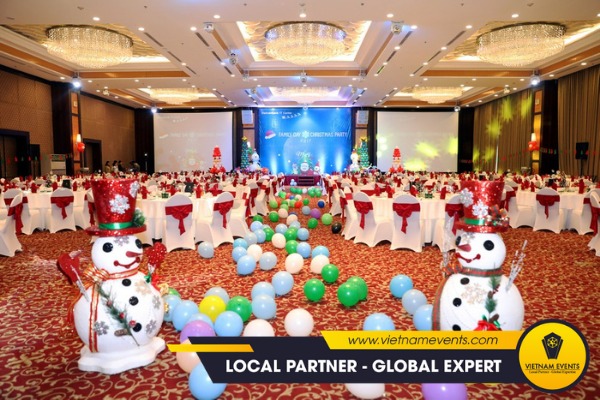 Organize Christmas party 2020 for the company in Vietnam