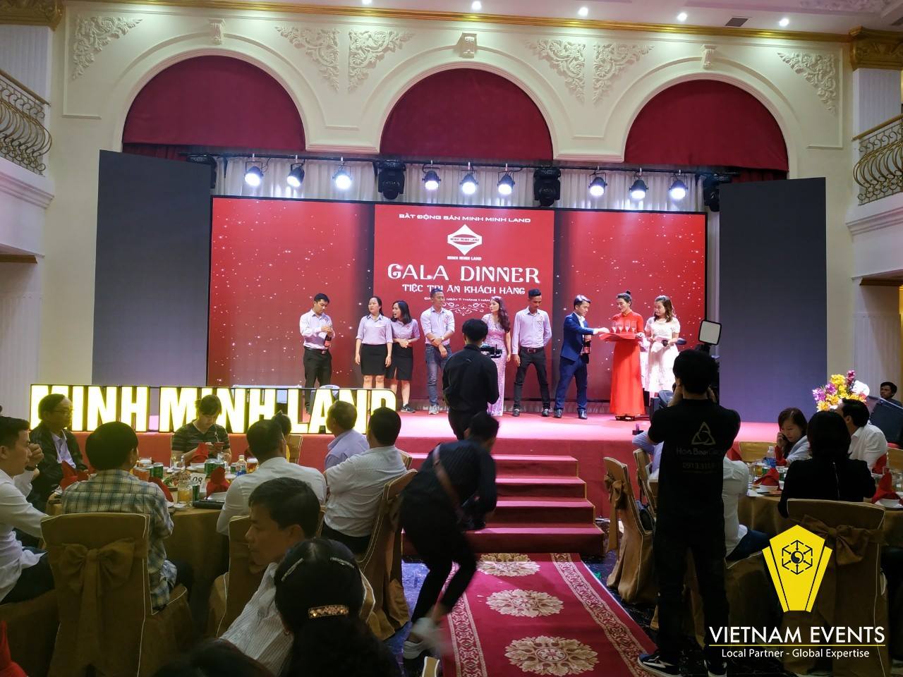 Minh Minh Land 's Gala Dinner