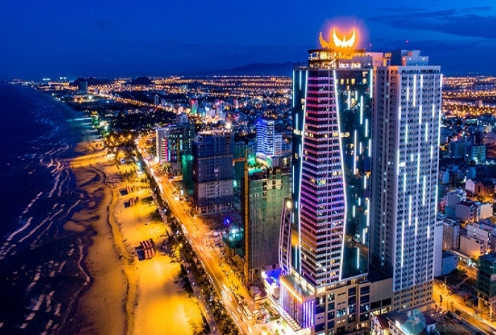 Which hotels in Da Nang are best for hosting corporate events?