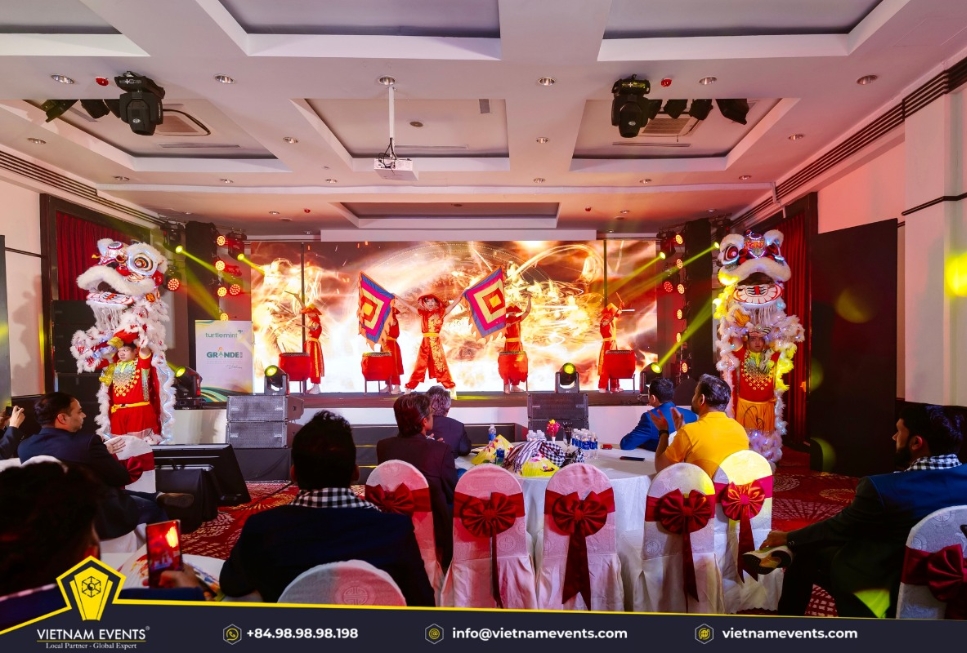 What cultural elements can make corporate events stand out in Vietnam?
