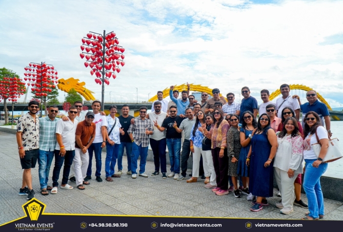 What local services are available to support last-minute corporate events in Vietnam?