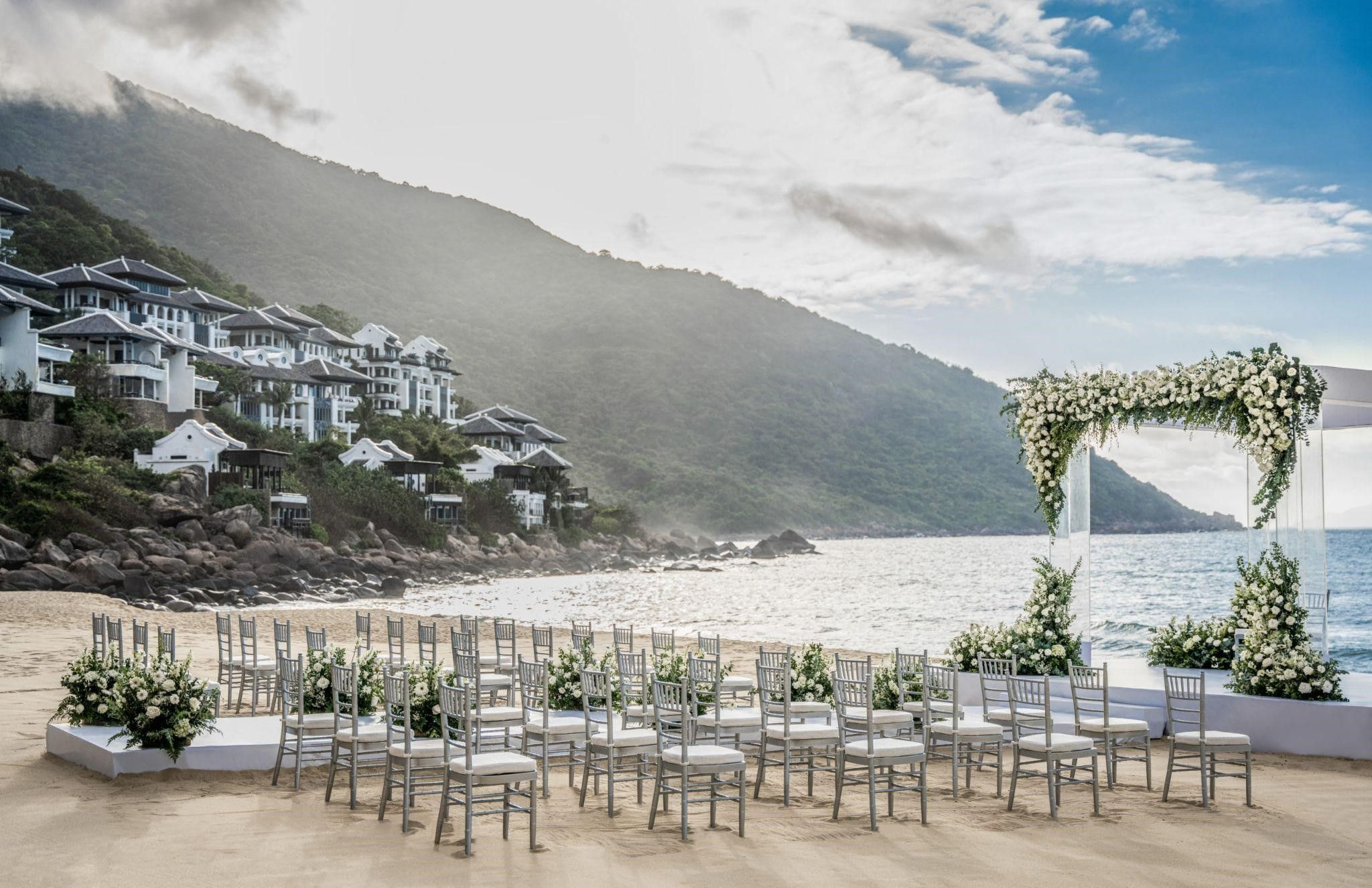 Top 5 Resorts For Amazing Beach Wedding Planning In Vietnam