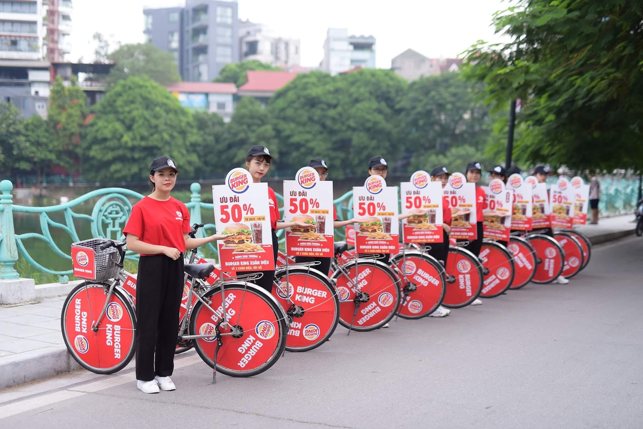 Activities of bicycle roadshows are taking place at crowded public streets